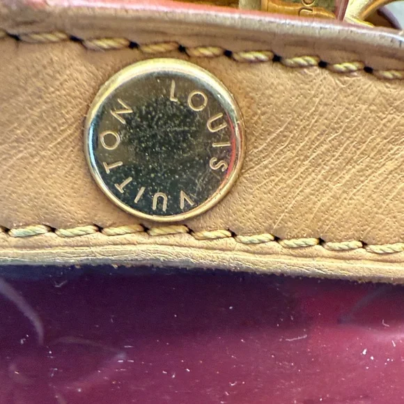 Louis Vuitton Authentic Vernis Brea Handbag with COA - Picture 14 of 15